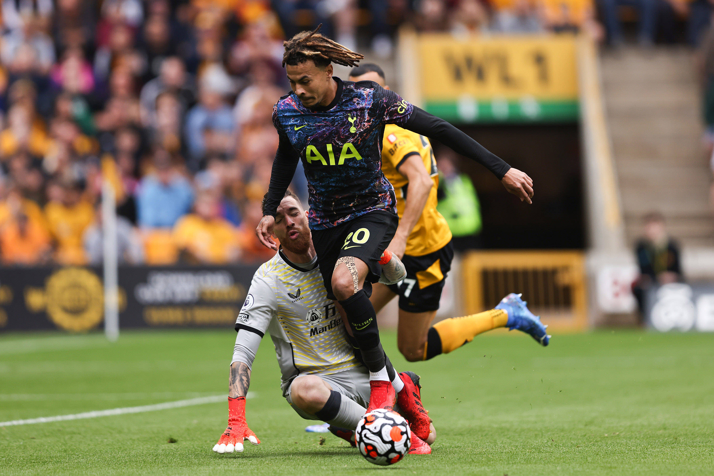 赛场后表现 赛场后表现