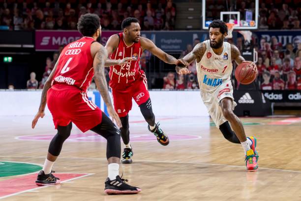 哈登的带队 哈登的带队