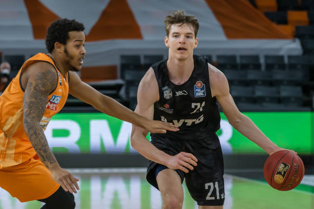 在比赛中 在比赛中